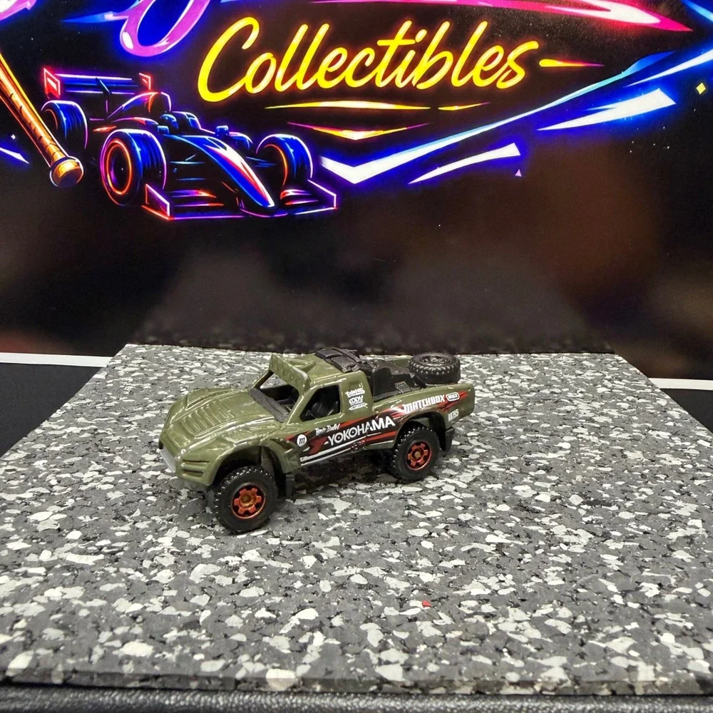 Matchbox Baja Bullet Olive Green Yokohama Off-Road Trophy Truck MB794 2009